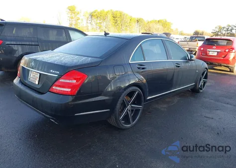 2012 Mercedes-Benz S 550 4Matic z USA, uszkodzony, nr VIN WDDNG9EB3CA452285